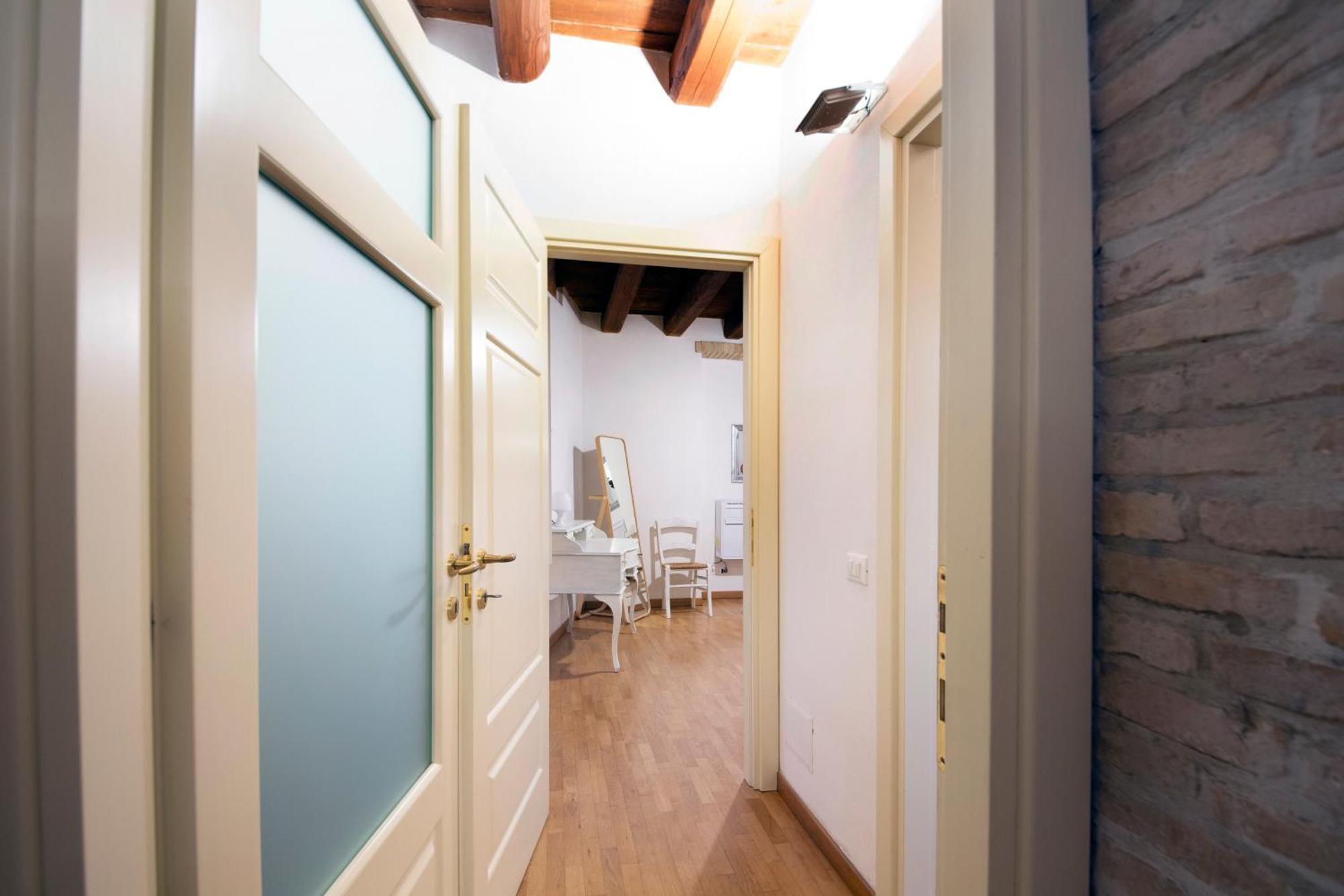 Suite Martini Al Castello Кальяри Номер фото